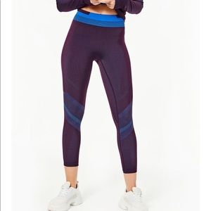 NWT LNDR solar leggings